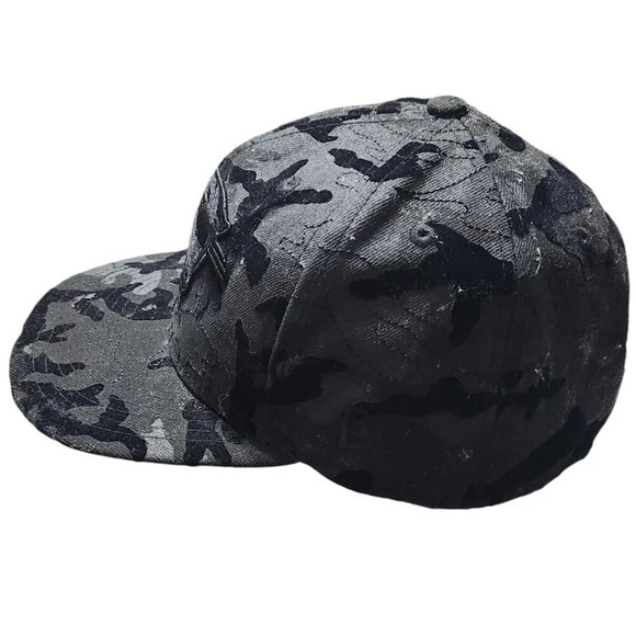 Carolina Panthers Black Camo‎ Snapback Hat - Picture 3 of 8
